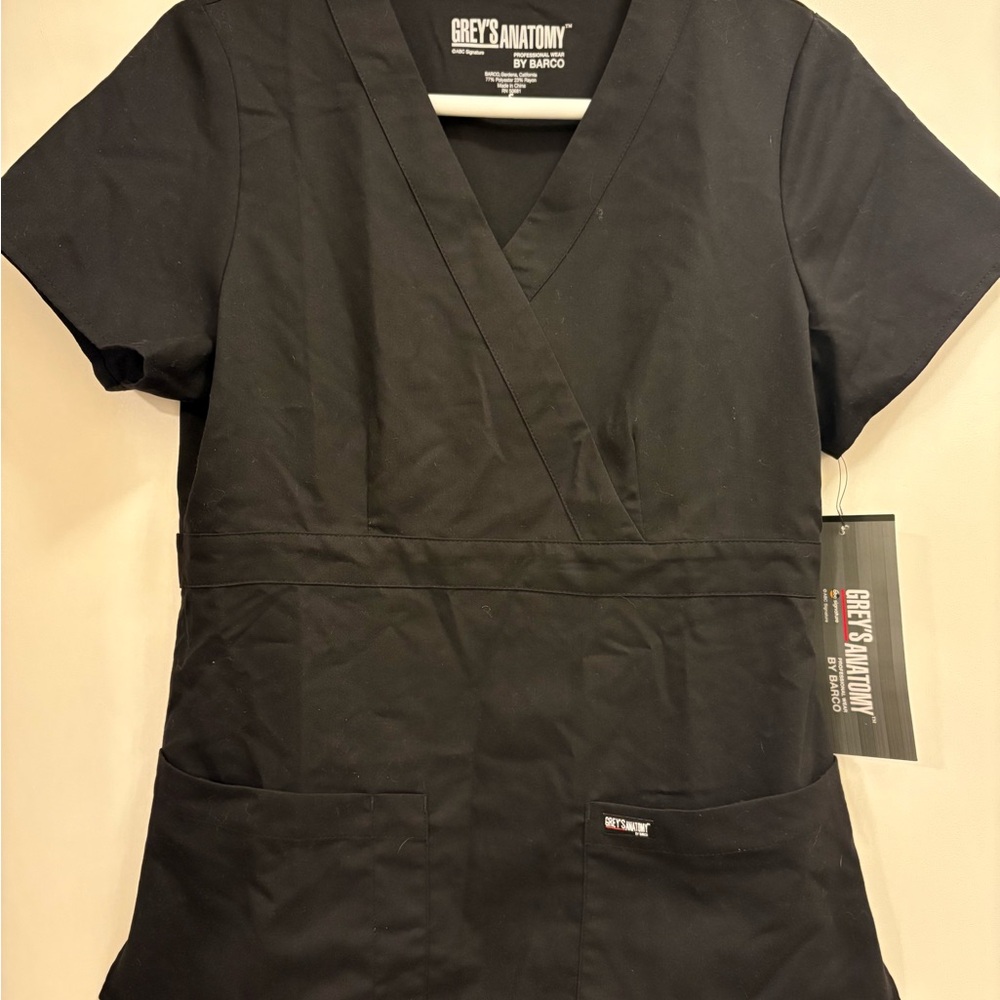 Barco Uniforms (Greys Anatomy) Black Scrub Top